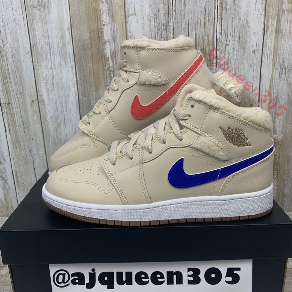 Air Jordan 1 Mid UTL Fleece Pearl White